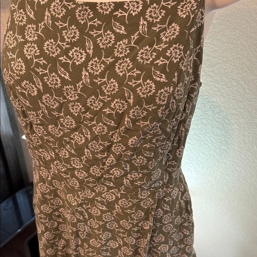 Old navy Green Floral Jumpsuit - L - Picture 2 of 8